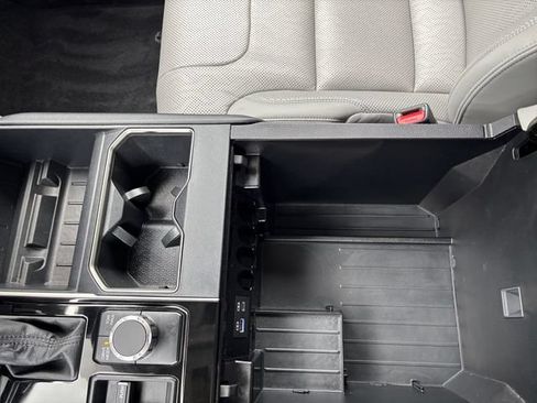 Used 2022 Toyota Tundra Limited AWD/4WD image 24