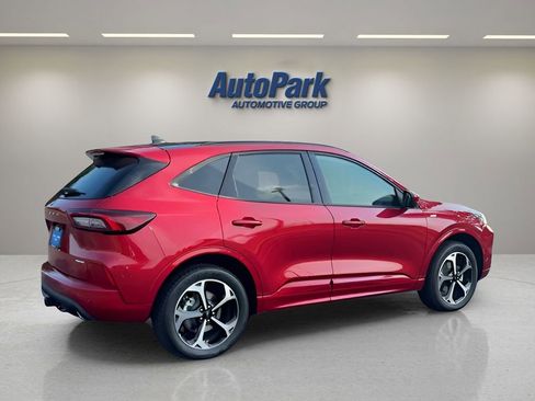 Used 2024 Ford Escape ST-Line Select w/ Tech Pack #2 image 10