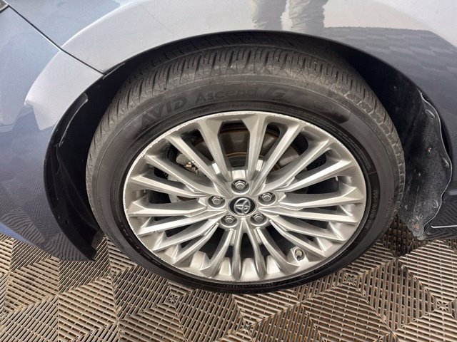 Used 2019 Toyota Avalon Limited w/ Advanced Safety Package FWD image 26