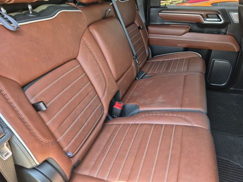 Used 2025 GMC Sierra 2500 Denali Ultimate AWD/4WD image 21
