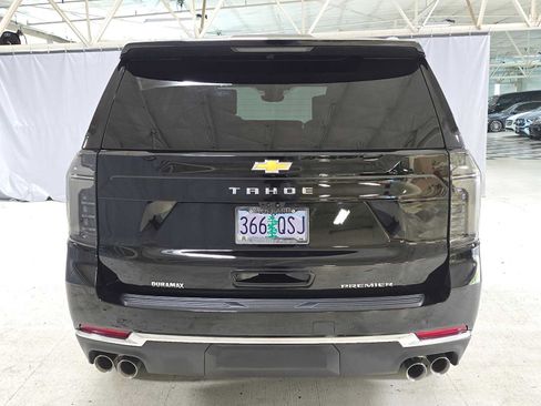 Used 2025 Chevrolet Tahoe Premier AWD/4WD image 4