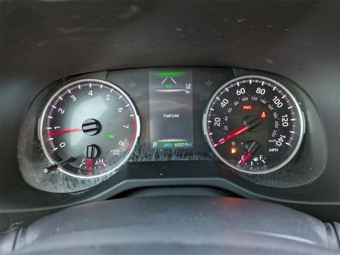 Used 2021 Toyota RAV4 XLE w/ Convenience Package image 31