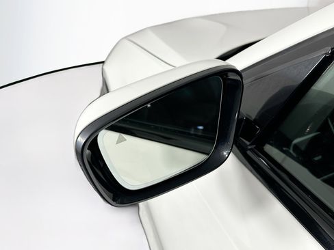 Used 2020 BMW 330i Sedan w/ M Sport Package RWD image 16