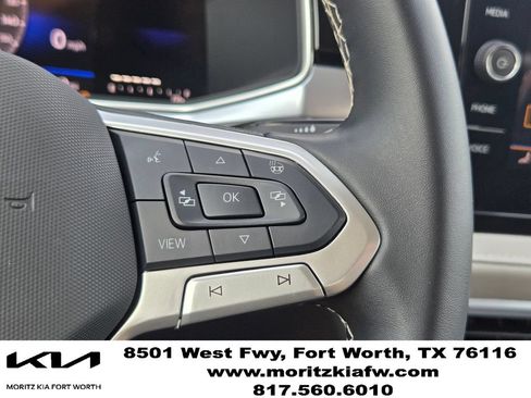 Used 2025 Volkswagen Taos SE FWD image 26