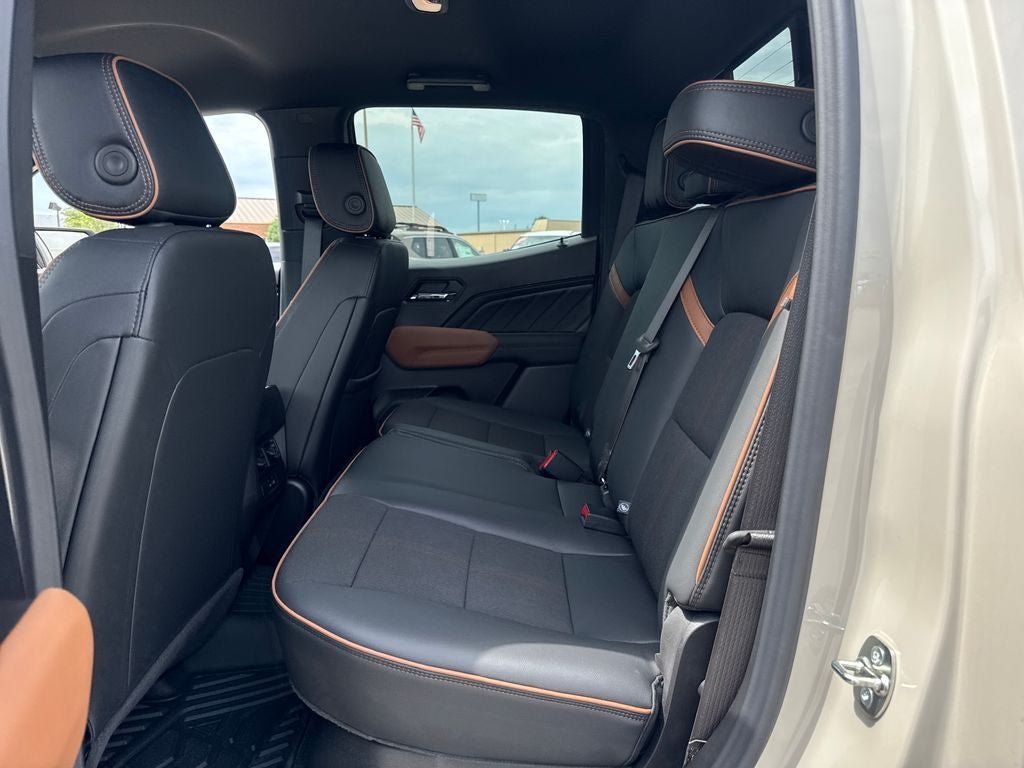 Used 2026 GMC Canyon AT4 AWD/4WD image 15