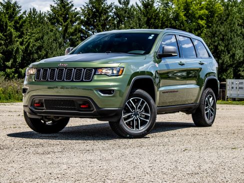 Used 2021 Jeep Grand Cherokee Trailhawk AWD/4WD image 25