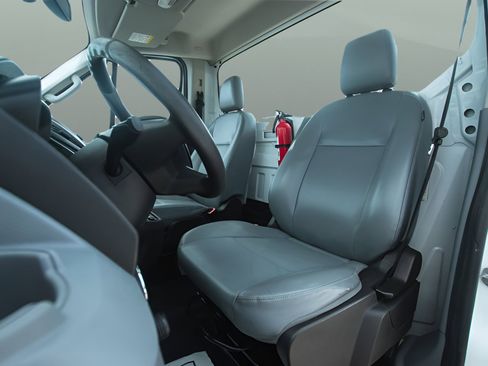 Used 2018 Ford Transit 250 138 RWD image 13