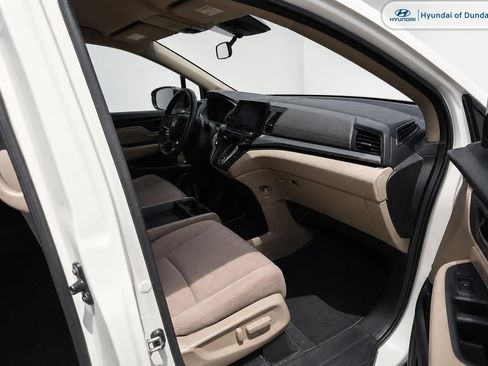 Used 2018 Honda Odyssey EX image 10