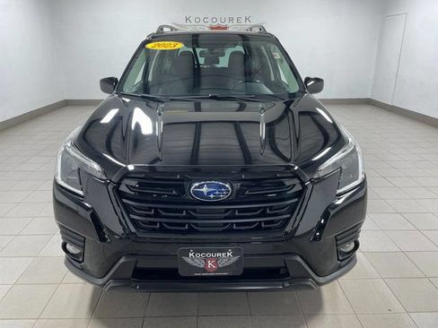 Used 2023 Subaru Forester Premium AWD/4WD image 2