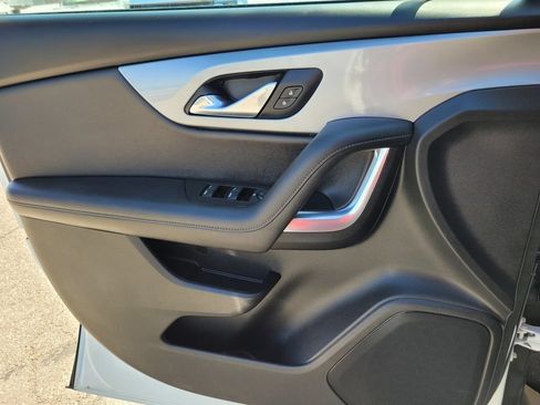 Used 2020 Chevrolet Blazer LT FWD image 39