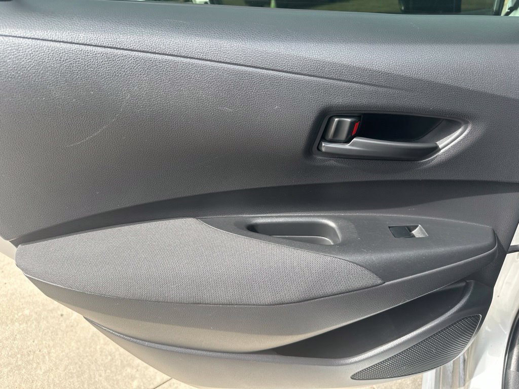 Used 2022 Toyota Corolla LE FWD image 20