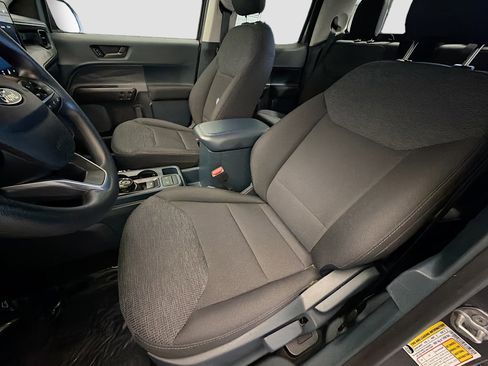 Used 2025 Ford Maverick XL w/ 4K Tow Package image 11