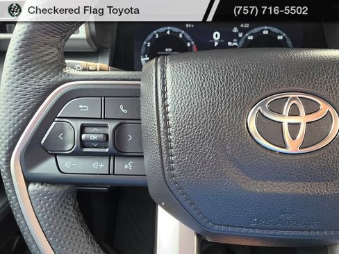 Used 2024 Toyota Tacoma Limited w/ Limited Package (LT) AWD/4WD image 29