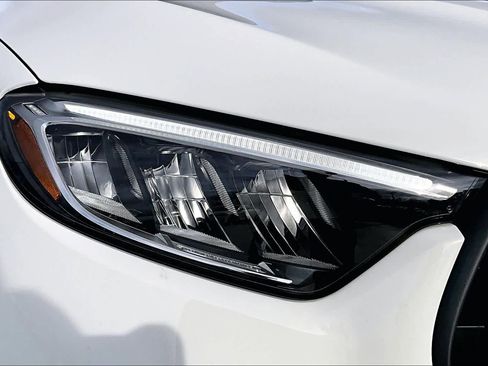 Used 2025 Mercedes-Benz GLC 43 AMG AMG GLC 43 image 28