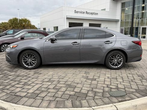 Used 2018 Lexus ES 350 image 12