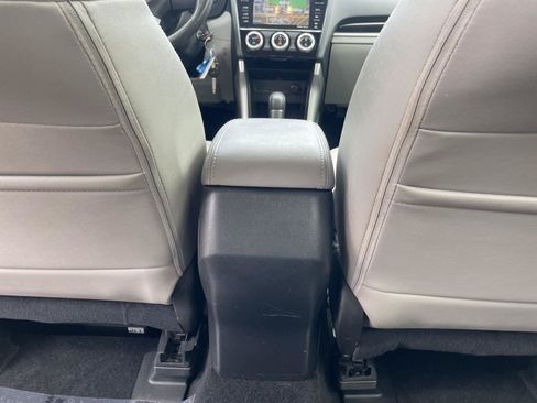 Used 2017 Subaru Forester 2.5i Limited AWD/4WD image 20