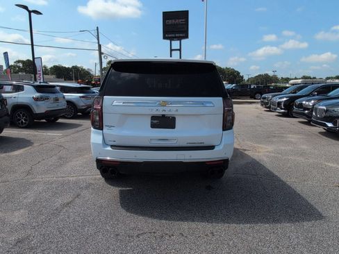 Used 2023 Chevrolet Tahoe Premier AWD/4WD image 5