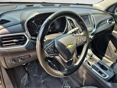 Used 2024 Chevrolet Equinox LT AWD/4WD image 10