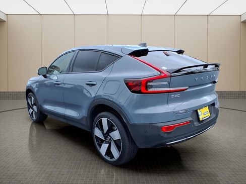 Used 2023 Volvo C40 P8 Recharge Ultimate image 4