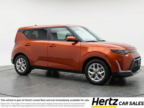 Used 2025 Kia Soul LX w/ LX Technology Package image 1