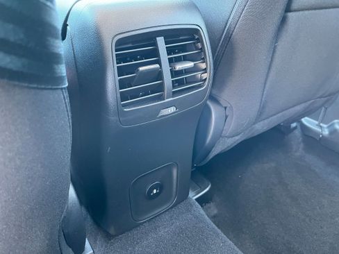 Used 2024 Ford Escape Active w/ Tech Pack #2 AWD/4WD image 10