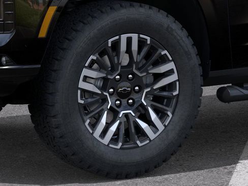 New 2026 Chevrolet Tahoe Z71 image 11