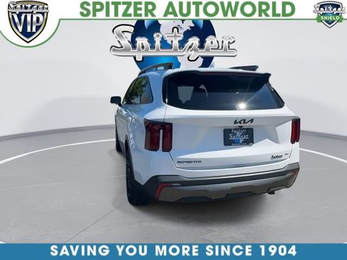 Certified 2025 Kia Sorento SX Prestige w/ Olive Brown Leather Package AWD/4WD image 8