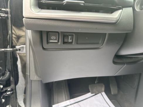 Used 2024 Cadillac XT4 Premium Luxury image 20