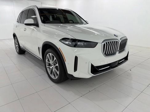 Certified 2024 BMW X5 xDrive40i AWD/4WD image 7