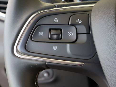 Used 2023 Buick Encore GX Select FWD image 23