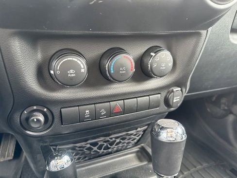 Used 2012 Jeep Wrangler Sport AWD/4WD image 17