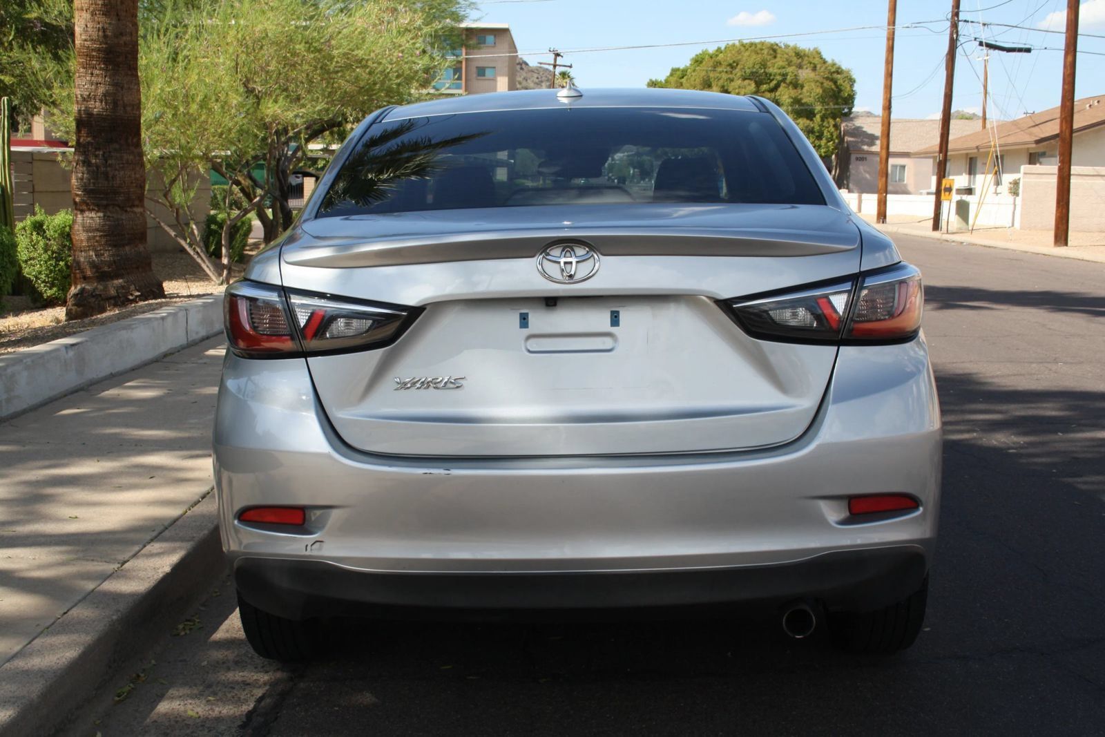 Used 2020 Toyota Yaris LE FWD image 5