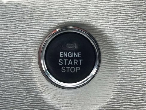 Used 2014 Toyota Sienna XLE image 37