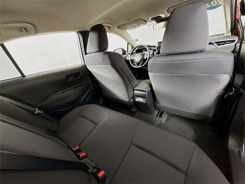 Certified 2025 Toyota Corolla LE image 30