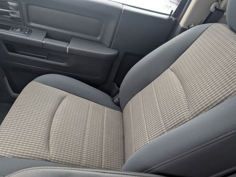 Used 2012 RAM 1500 Express AWD/4WD image 21