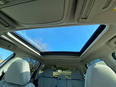 Used 2021 Subaru Forester Premium image 25