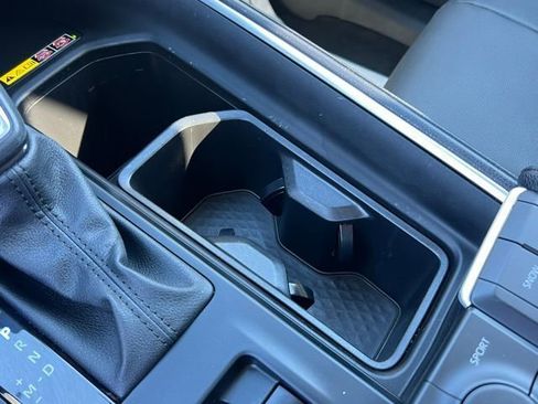 Certified 2024 Toyota Grand Highlander XLE image 33