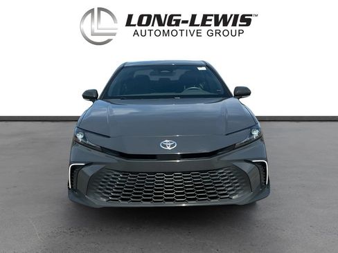 Used 2025 Toyota Camry SE w/ Convenience Package FWD image 11