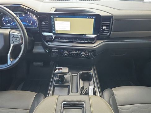 Used 2022 Chevrolet Silverado 1500 ZR2 w/ Technology Package image 13