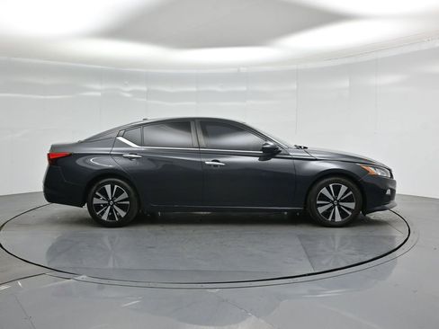 Used 2022 Nissan Altima 2.5 SV image 24