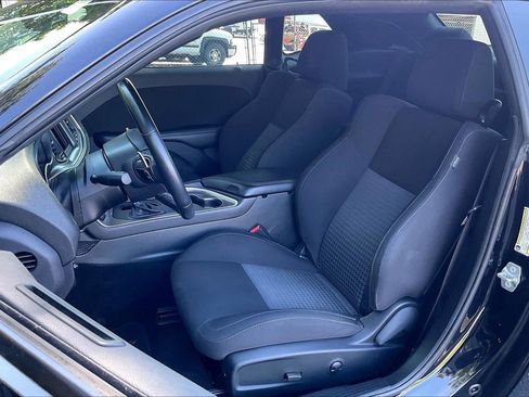 Used 2022 Dodge Challenger GT w/ Blacktop Package AWD/4WD image 23