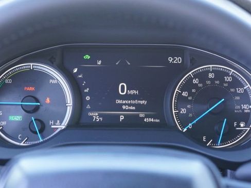 Certified 2024 Toyota Venza XLE image 21