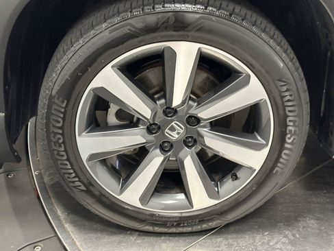 Used 2023 Honda Pilot Touring image 18
