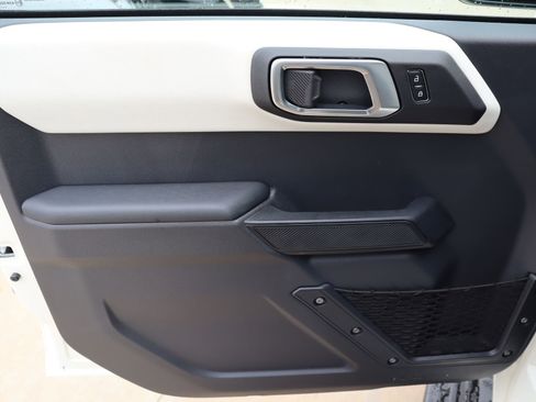 New 2026 Ford Bronco Outer Banks AWD/4WD image 16