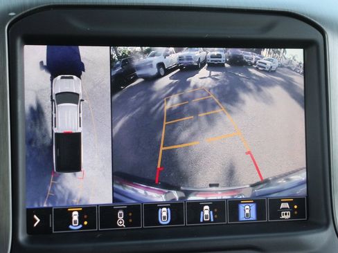 Used 2020 GMC Sierra 3500 Denali w/ Denali Ultimate Package image 34