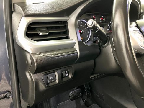 Used 2019 GMC Acadia SLE image 23