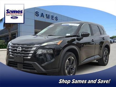 Used 2025 Nissan Rogue SV FWD image 1