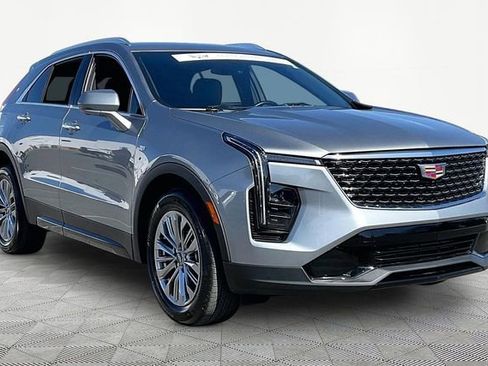 Used 2025 Cadillac XT4 Premium Luxury image 1