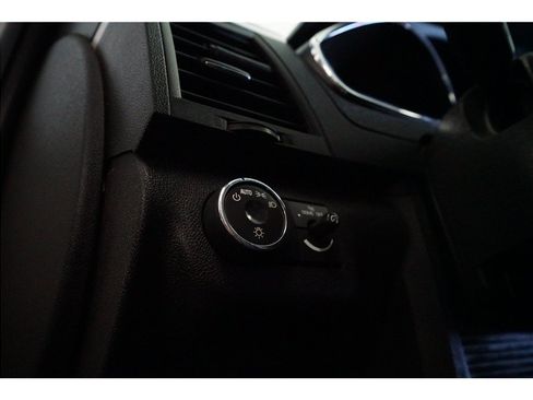 Used 2012 Chevrolet Traverse LT AWD/4WD image 18
