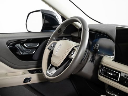 Used 2021 Lincoln Aviator Reserve w/ Class IV Trailer Tow Package image 27